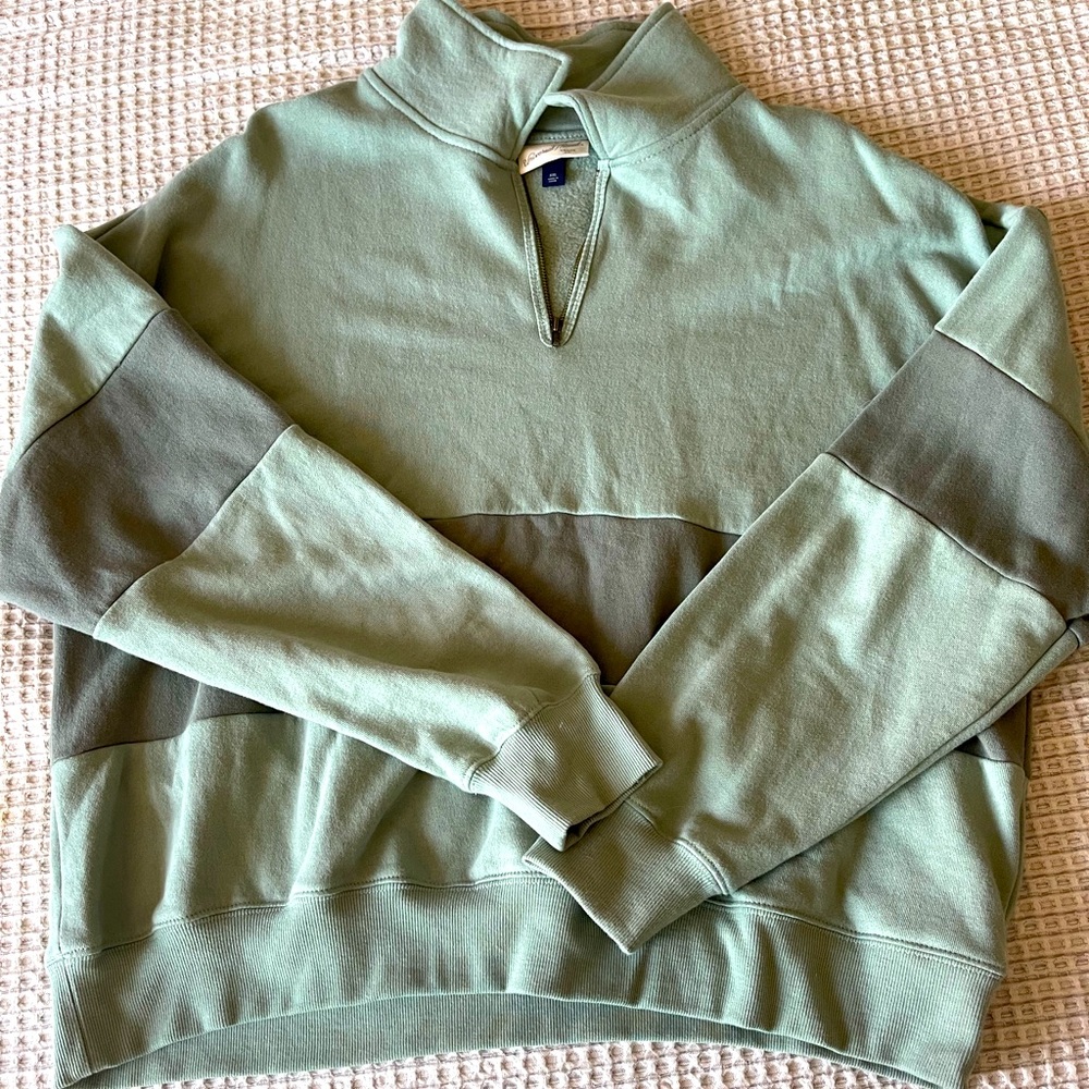90s Style Zip Crew Sweatshirt
